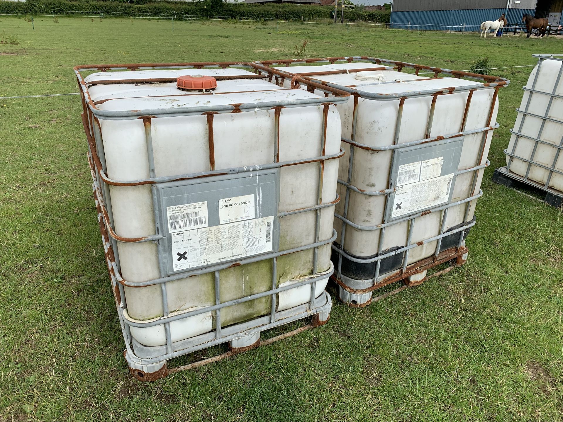 2 IBC tanks