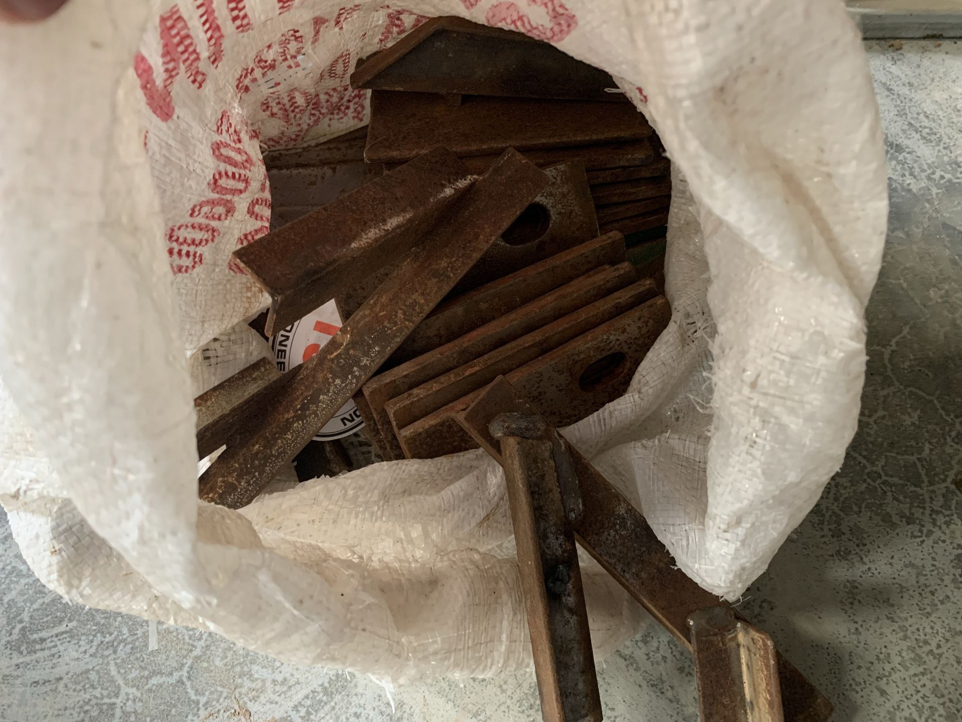 2 bags of jigs for weld on furrow splitters, Dowdeswell/Kverneland