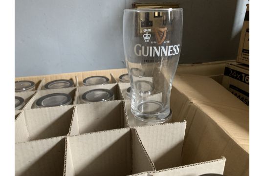 Box of Guiness pint glasses - Image 1 of 2