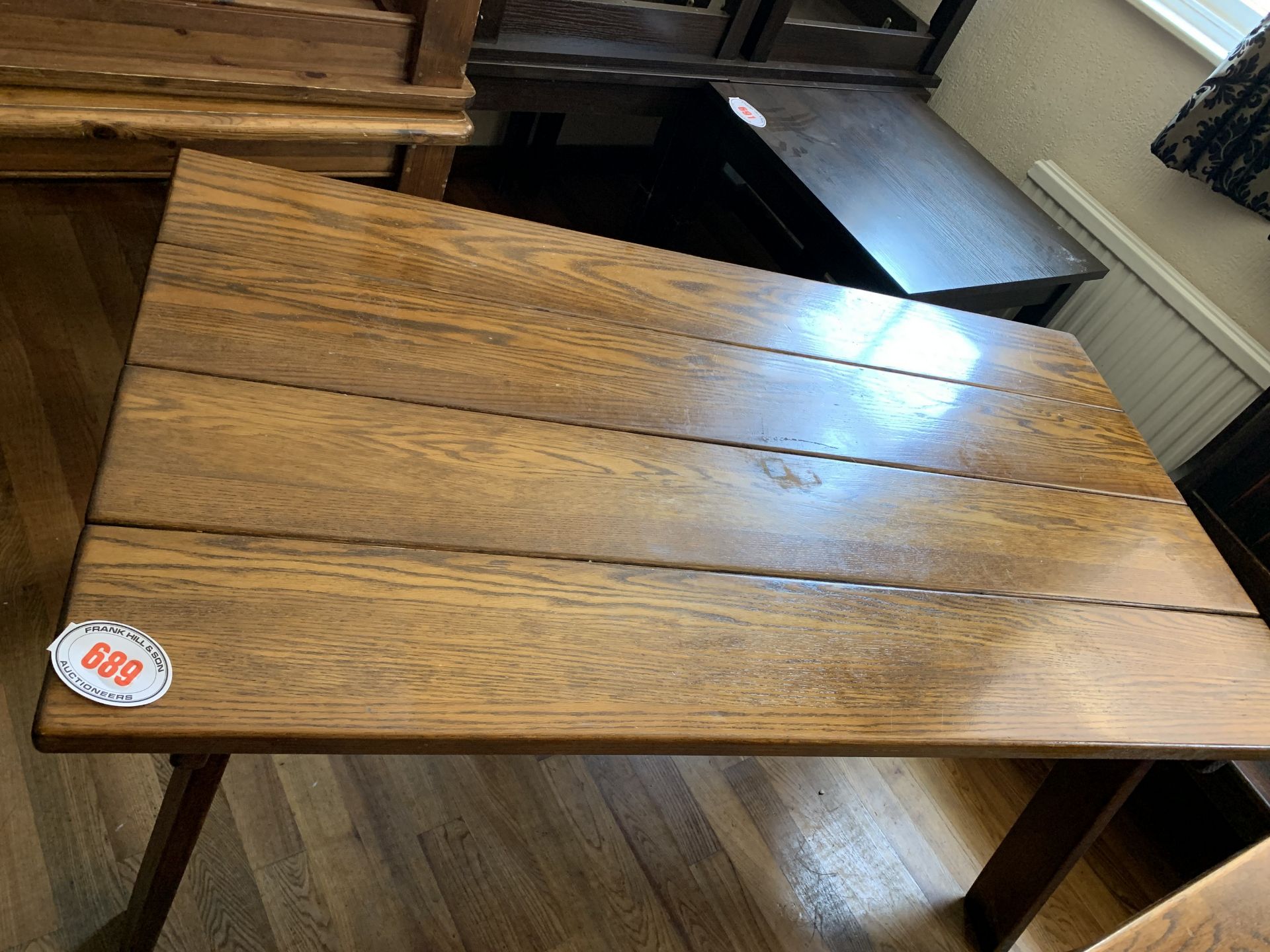 Table 160x87cm