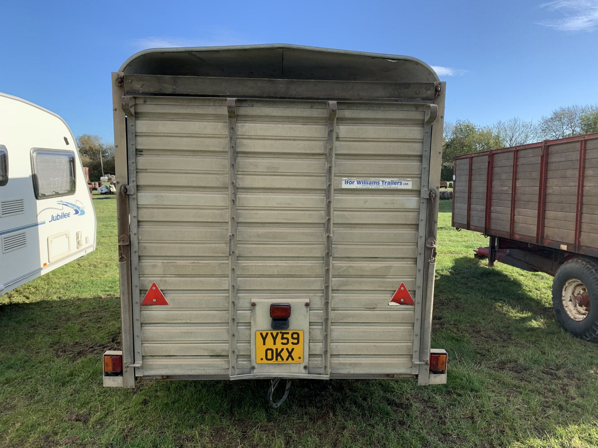 +VAT Ifor Williams 12' twin axle livestock trailer - Image 4 of 5