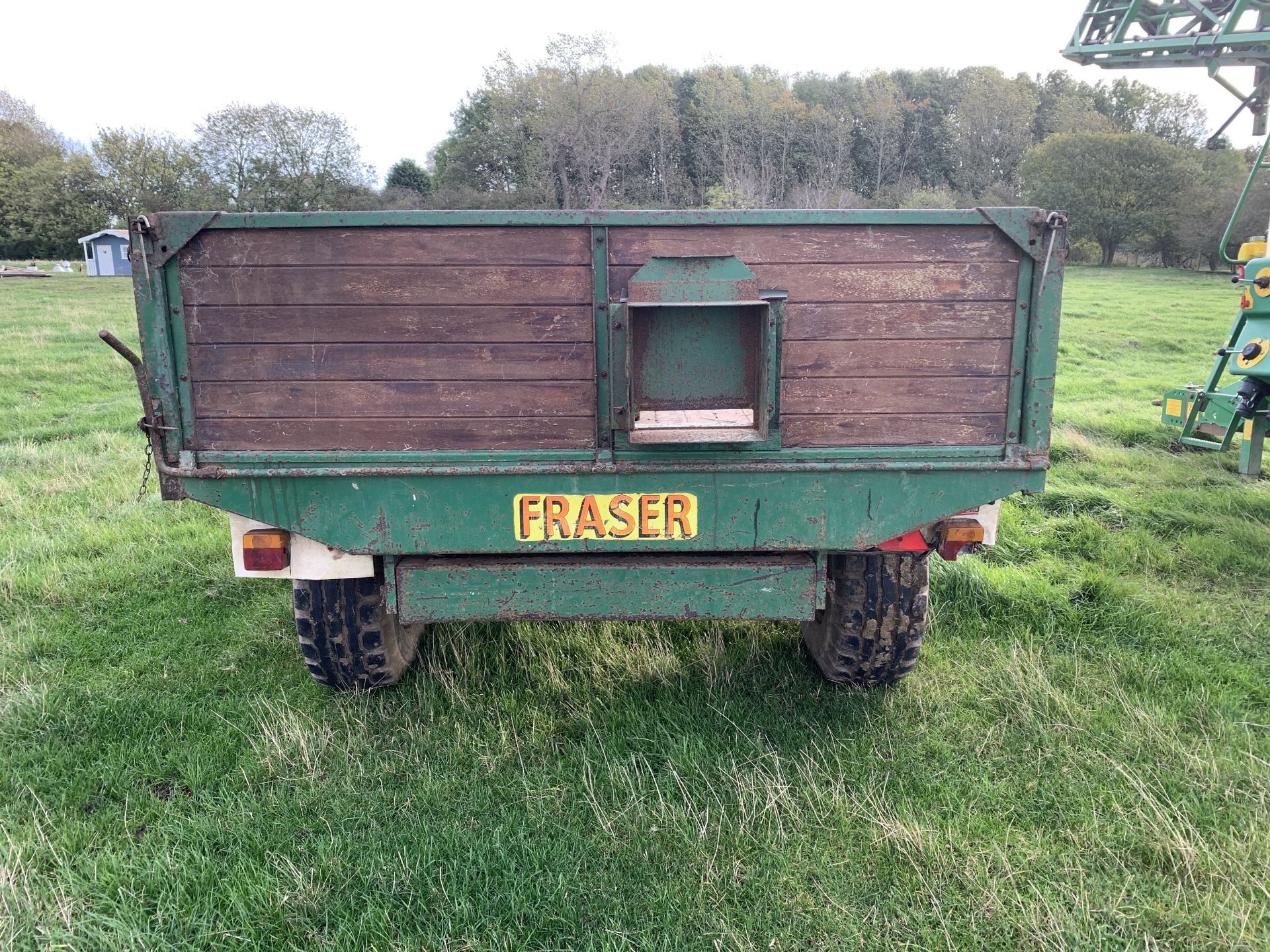 Fraiser single axle tipping trailer, timber sides - Image 3 of 4