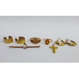 9ct gold jewellery to include a Gents signet ring, bar brooch, crucifix pendant, two pairs of