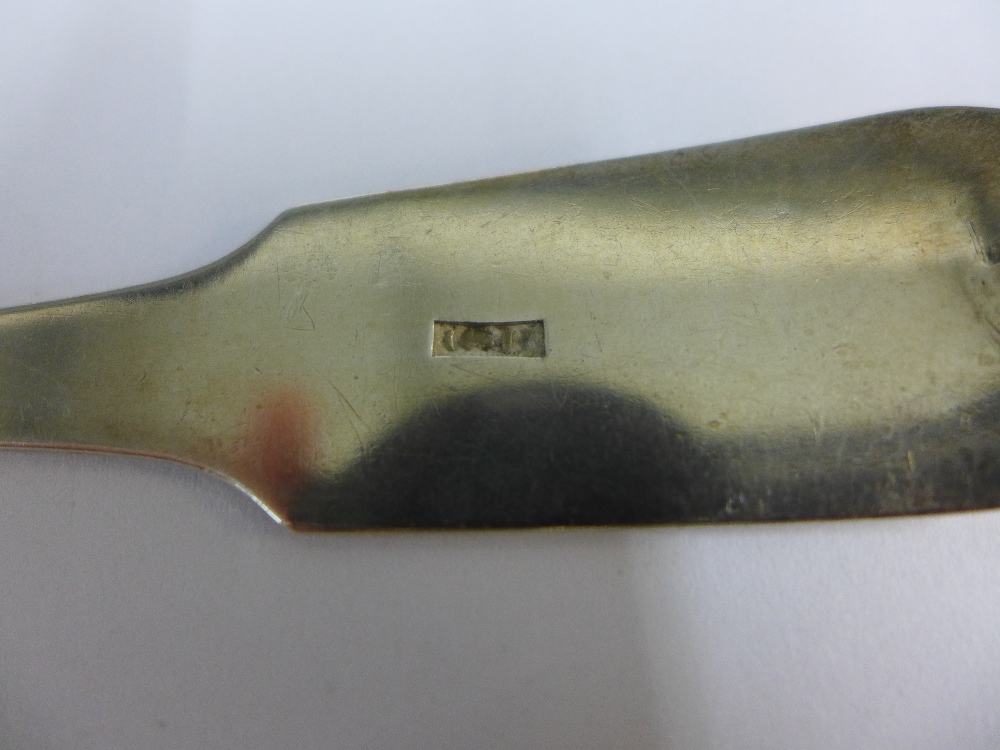 19th century Scottish provincial silver table spoon, c1820, fiddle pattern, makers mark - Image 3 of 3
