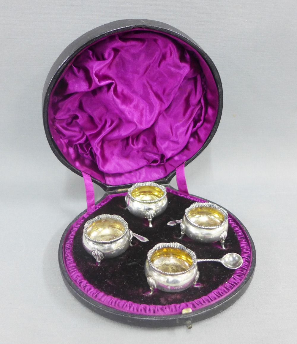 Victorian set of four silver salts, Wakely & Wheeler, London 1891, in original fitted case, with