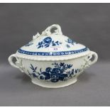 18th century Worcester blue and white porcelain tureen and cover painted with Cabbage Rose