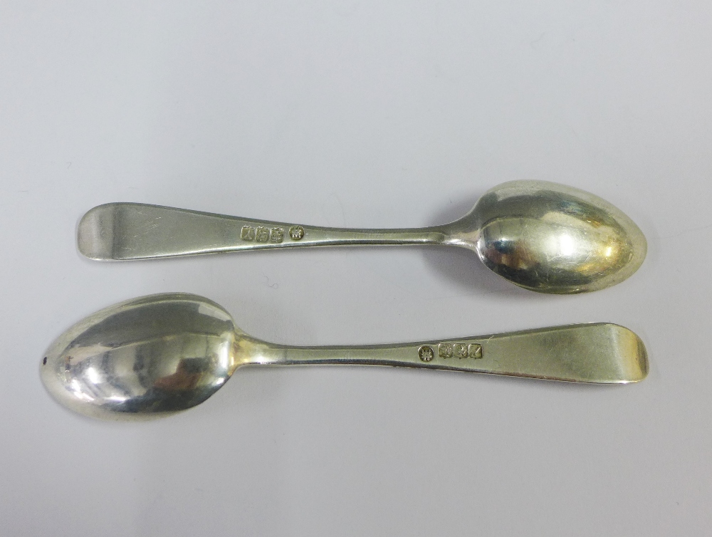 Victorian set of twelve silver teaspoons with matching sugar tongs, Glasgow 1895 (13) - Image 5 of 6