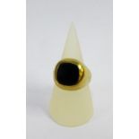 9ct gold and black onyx ring, UK ring size T, approx 7.2g