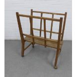 An early 20th century oak folio stand, 83 x 66cm