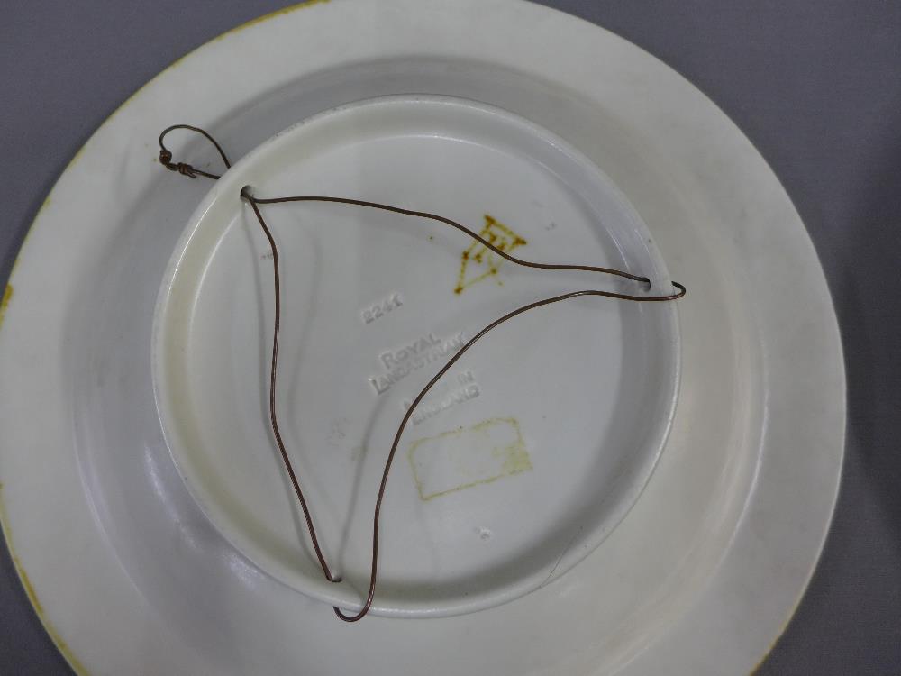 Pilkingtons Royal Lancastrian charger / shallow footed bow by Gladys Rogers, with yellow leaf - Image 4 of 5