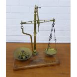 Late 19th / early 20th century mahogany and brass scales with weights, 22 x 41cm