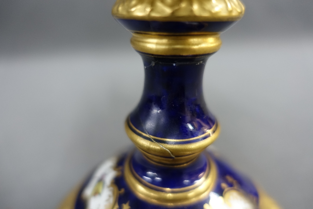 Coalport porcelain vase, with three gilt loop handles and handpainted bird pattern panels to a - Image 5 of 8