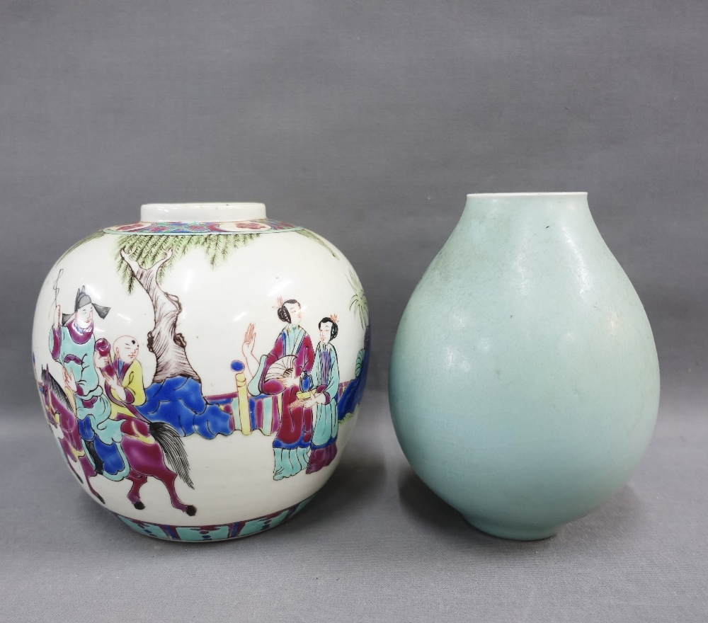 Mixed lot of Chinese and Japanese pottery and porcelain to include vases, Satsuma dish, Buddha and - Image 2 of 5