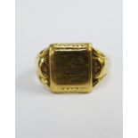 Gents 9ct gold signet ring, stamped with full set of Birmingham 1963 hallmarks, UK ring size Y,