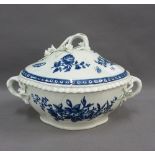 18th century Worcester blue and white porcelain tureen and cover painted with Cabbage Rose