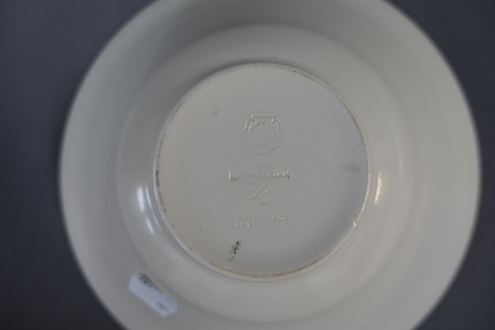 Mid Century pottery to include a Pilkingtons Royal Lancastrian bowl with incised geometric - Image 3 of 6