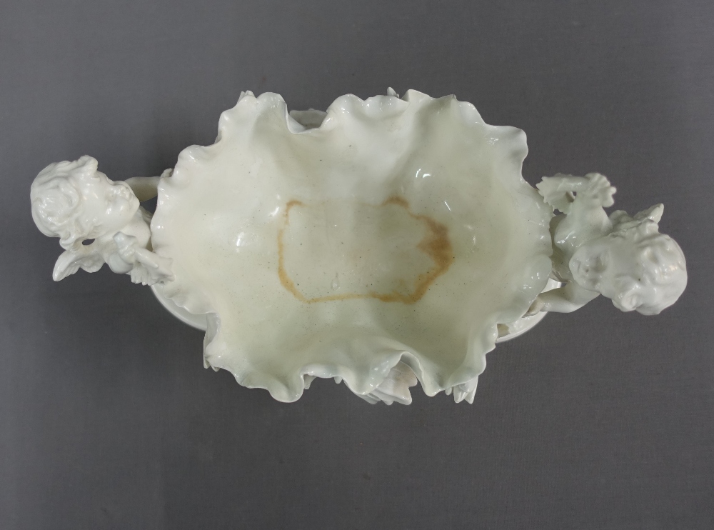 WITHDRAWN Moore porcelain centrepiece bowl, with cherubs and serpentine base, impressed backstamp, - Image 3 of 4