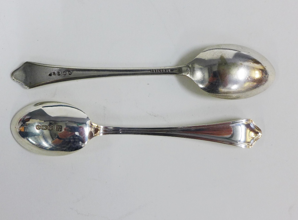 Cased set of six Sheffield silver teaspoons - Image 3 of 4