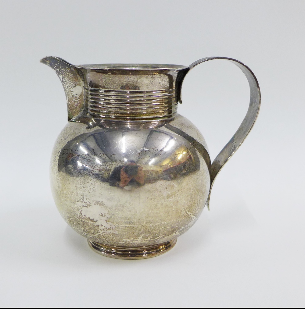 Edwardian silver jug with a reeded strap handle and matching collar, Marston & Bayliss, Birmingham - Bild 2 aus 4