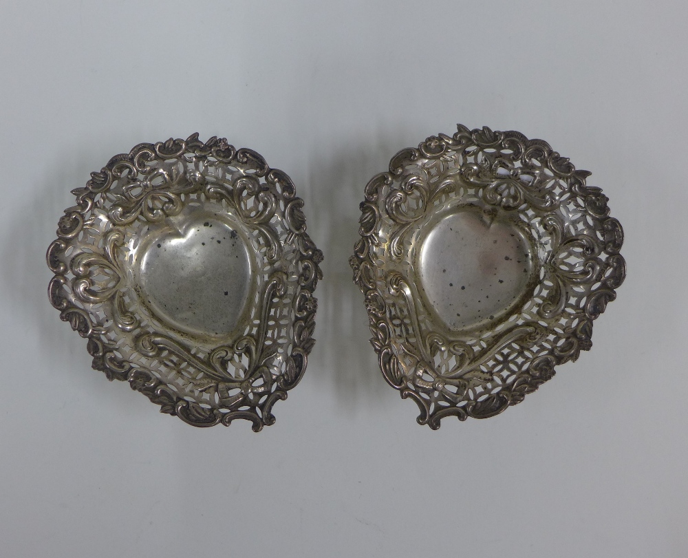 Pair of Victorian silver bonbon dishes, heart shaped with pierced rims, Birmingham 1876, 9cm long, - Image 3 of 6