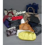 Carton containing a quantity of handbags, (a lot)