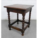 Small oak side table on bobbin legs, 47 x 38cm