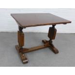 Small oak side table, 49 x 59cm
