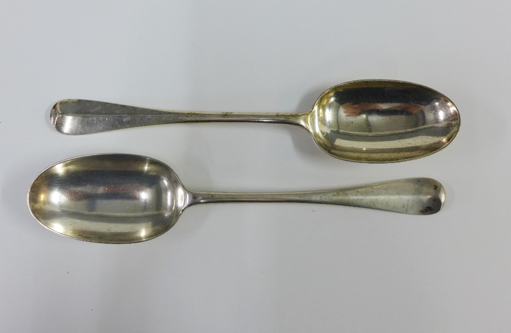 Set of six Victorian silver table spoons, Hanoverian pattern with rat tail bowls, Mappin Brothers, - Image 2 of 4