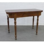 Mahogany and inlaid tea table on ring turned legs, 106 x 76 x 50 (when closed)