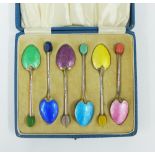 George V set of six silver and enamelled coffee bean spoons, Birmingham 1930, in fitted case (6)