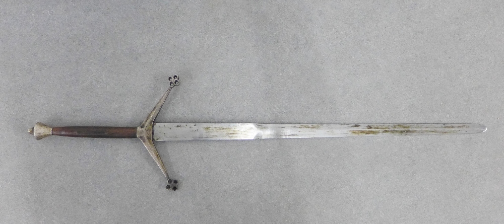 Claymore style sword, 128cm long