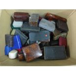 Carton containing a quantity of vintage jewellery boxes (all empty) (a lot)