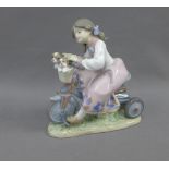 Lladro figure of a girl, 18cm