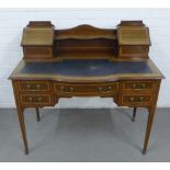 Edwardian Sheraton Revival mahogany and satin inlaid writing desk, with a shelf and stationery