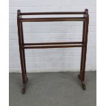 Arts & Crafts style mahogany towel rail, 65 81cm