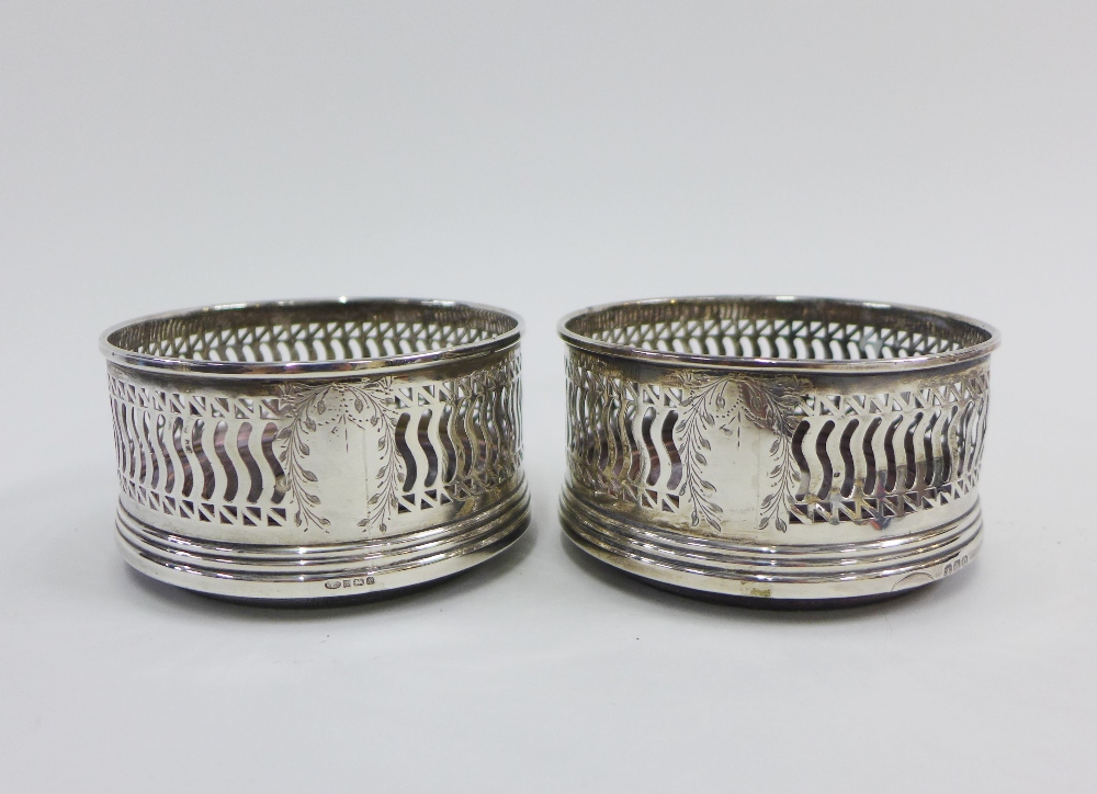 A pair of Scottish silver wine slide coasters, Edinburgh 1991, and another pair with hallmarks for - Image 3 of 3