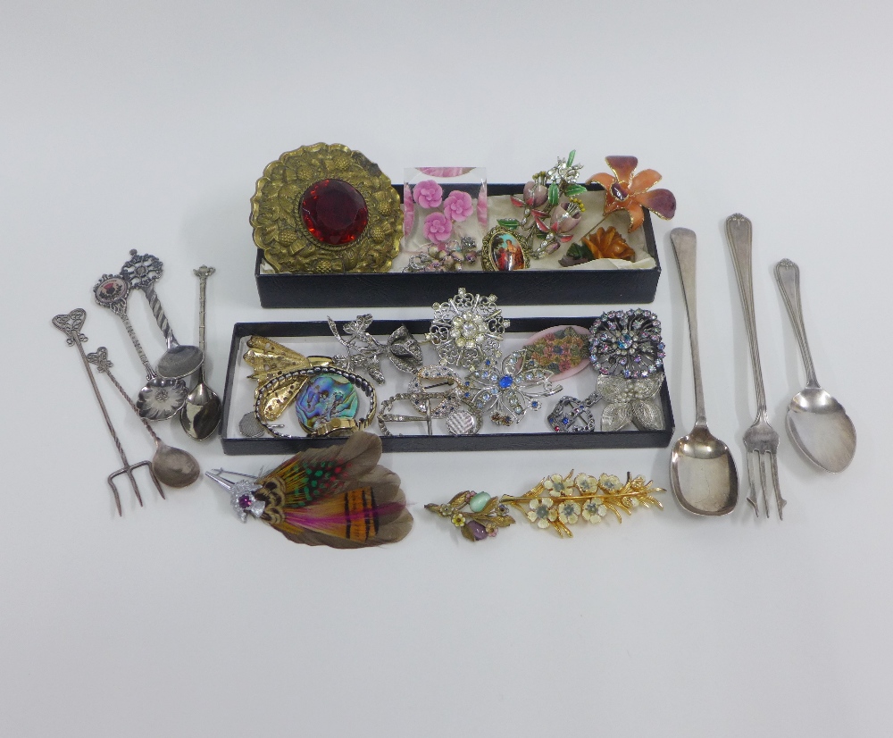 Collection of vintage and later costume jewellery brooches, lady's wristwatch and various Epns
