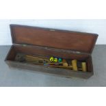 Vintage croquet set in a large pine box (a lot)