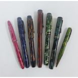 Vintage fountain pens to include Conway Stewart, etc (7)