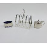 George V silver salt and mustard, with blue glass liners, Glasgow 1926, and an Epns toast rack (3)