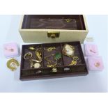 Jewellery box containing a collection of gold and yellow metal jewellery to include a 9ct gold cased
