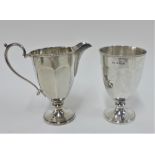 George V silver cream jug and sugar bowl, Birmingham 1930, (2)