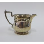 Edwardian silver cream jug, Sheffield 1904, 7cm high
