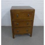 Early 20th century oak three drawer chest of drawers, 62 x 92 x 50cm