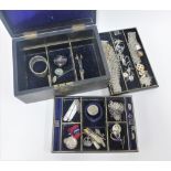 Jewellery box containing a quantity of silver and white metal jewellery to include bangle,