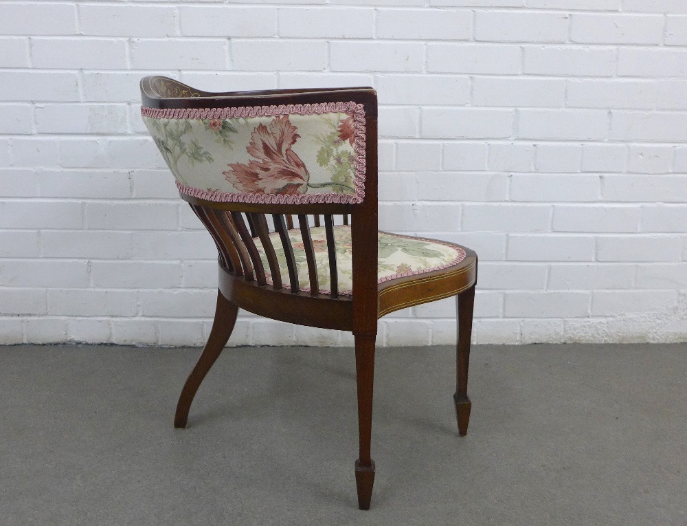 Edwardian mahogany and inlaid corner chair with floral upholstered back and seat, 54 x cm - Image 3 of 3