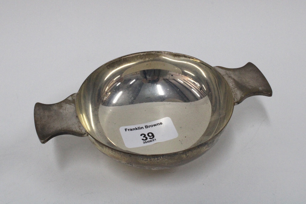 Contemporary Scottish silver quaich by Hamilton & Inches, Edinburgh 1993, 16cm - Image 2 of 4