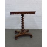 Victorian mahogany crenuated top table, on a spiral stem and platform base, 61 x 72 x 38cm