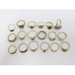 Twelve 9ct gold gemset rings, 18ct gold ring, five yellow metal rings (approx 34g overall)