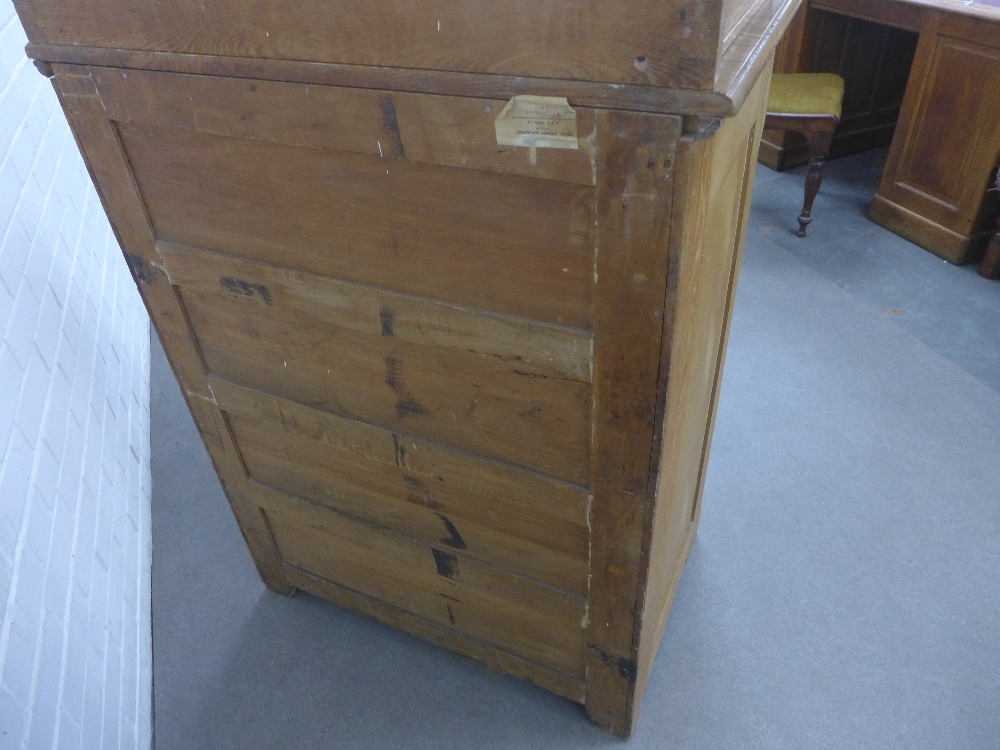 Pine chest of drawers with a ledgeback and five long drawers flanked by a Wellington style lock, - Image 3 of 3